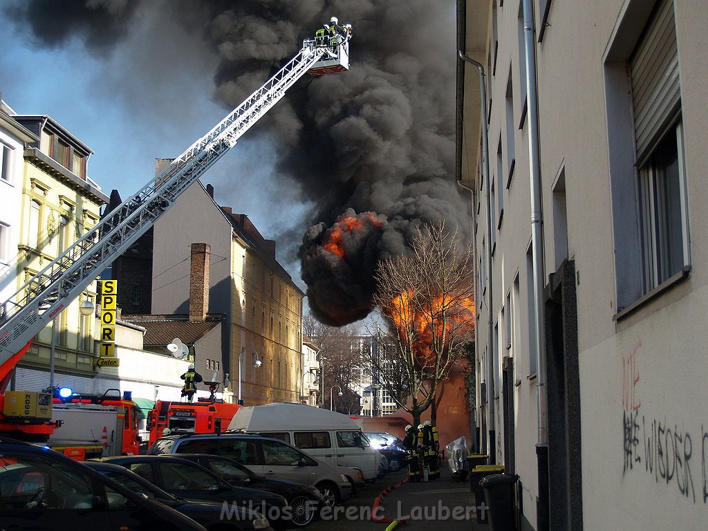 Feuer 4 Brand Gilden Brauerei Koeln Muelheim P132.JPG